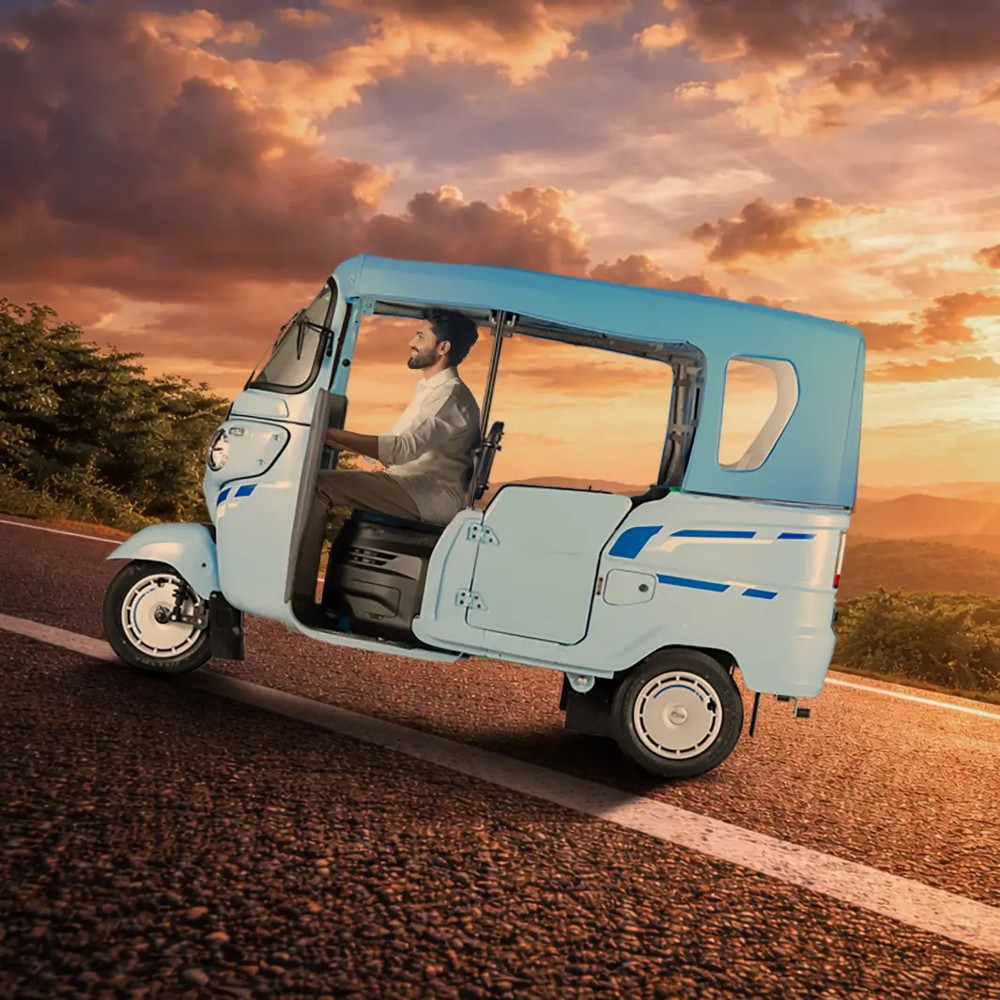 Bajaj WEGO P7012 — manufacturer image 1